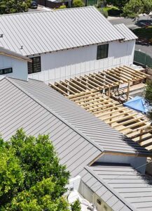 metal roofing contractor